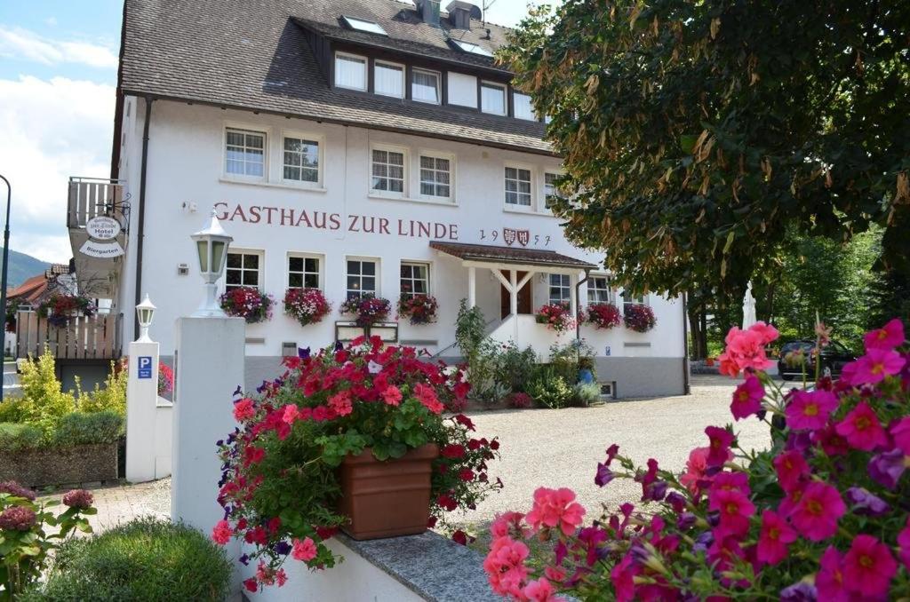 Hotel Gasthaus Zur Linde Glottertal Extérieur photo